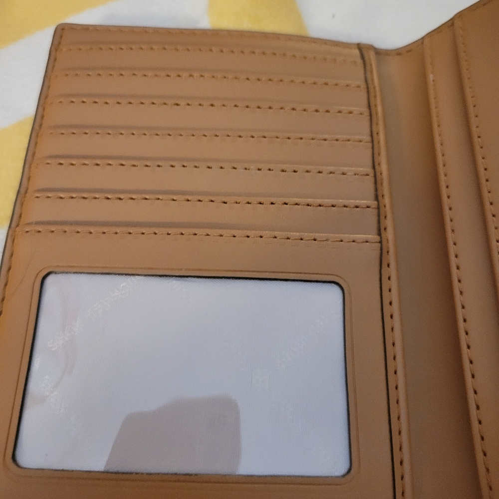 Michael Kors Brown Passport Holder. - Picture 2 of 4